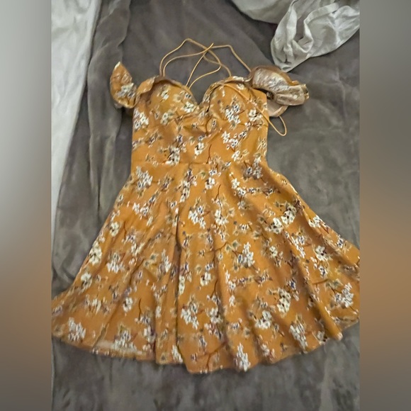 Mustard yellow off the shoulder dress - Picture 5 of 5